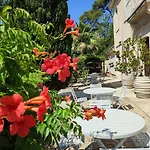 Bastide Castella Pensionat 3*