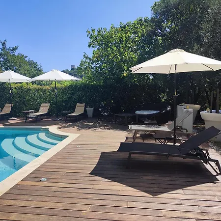 Bastide Castella Maison d'hôtes 3*