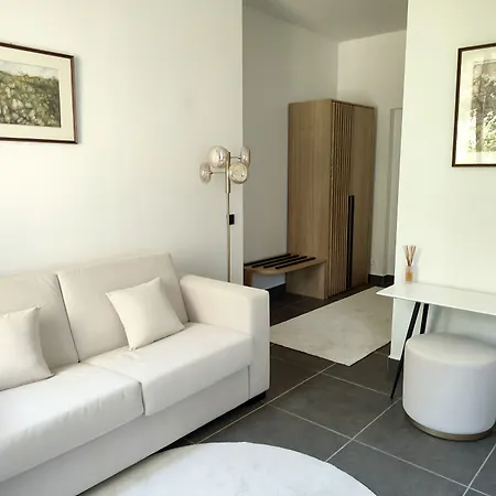 Gæstehus Bastide Castella 3*